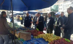 Başkan pazarı denetledi