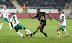 Eze 3.golünü attı