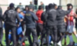 Gazozuna maçta dokuz kırmızı kart