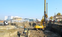 Çorum'da 96 dükkanlık plazanın temeli dualarla atıldı