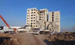 Eski Devlet Hastanesi’nde yıkım başladı