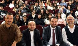 ‘Matematiğin Güler Yüzü’ öğrencilerle buluştu