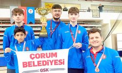 Gençler Masa Tenisi’nde Çorum Belediyespor ve Arenaspor finalde