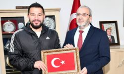 Bolat’tan Çağlar’a ziyaret