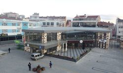 Kadeş Meydanı'ndaki kafe kiraya verilecek