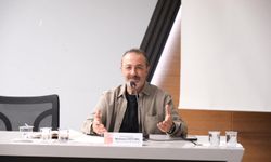 Çorumlu öğretmen "Çağdaş Edebiyat Ödülü" aldı