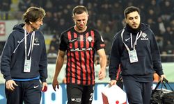 İlk yarıyı kapattı