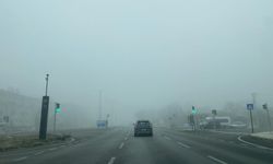 Çorum'da yoğun sis ulaşımı olumsuz etkiledi