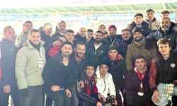 Yönetim taraftarla birlikte kahroldu