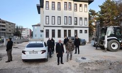 Yapımı devam eden yatırımları inceledi