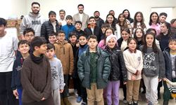 Velidedeoğlu’ndan yüzücülere ziyaret