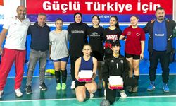 Gençlikspor kadın hentbol takımına baklavalı ziyaret