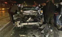 Araç hurdaya döndü, sürücü ağır yaralı