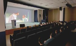 Çorum’da görme engelliler sinema filmi izledi