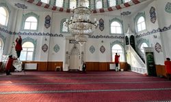 Ramazan öncesi camilerde temizlik