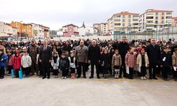 Çorum'da öğrencilerin karne heyecanı