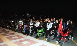 Motosiklet tutkunları bayrağımız için buluşuyor