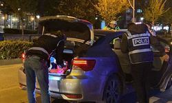 Şüphe üzerine durdurulan araçtan 10 gram uyuşturucu çıktı