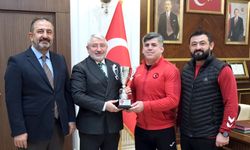 Üçüncülük kupası Aşgın’a