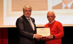 Özcan Güngör'e Yılın Bilim İnsanı Kariyer Onur Ödülü