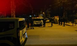 Çorum'da 18 yaşındaki gençler otomatik tüfekle yakalandı