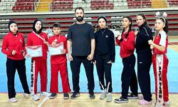 Kick Boksculardan yedi madalya