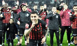 Üçlük Burak Çoban’dan