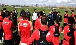 Yeni hoca ilk antrenmanını yaptırdı