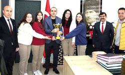 Şampiyon Dartçılardan Kaymakam’a ziyaret