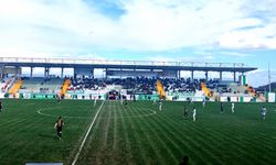 Tarlada maç mı oynanır!