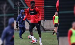 4 maçta sadece 5 dakika oynayabildi