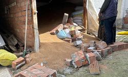 Çorum'da yıkılan duvarın altında kalan 2 kişi yaralandı