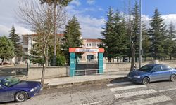 Çorum'da öğrenci öğretmenine bıçak çekti!