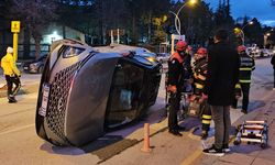 Cip ile kamyonet çarpıştı: 2 yaralı