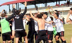 Çorum FK U 17 Sivas’da dokuz kişi ile liderliği garantiledi