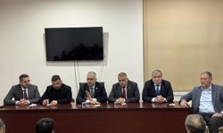 Ahlatcı Bayat'ta muhtarları dinledi