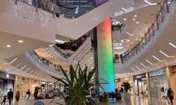 Bu AVM'ye 18 yaş altındakiler alınmayacak