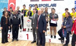 Bahçeşehir Koleji set vermeden Türkiye Şampiyonu