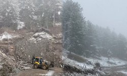 Çorum'un yüksek kesimlerine kar yağdı