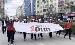 Sağlıklı yaşama dikkat çekmek için yürüdüLER