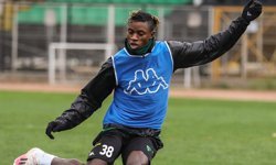 Nijeryalı oyuncunun sözleşmesi feshedildi iddiası