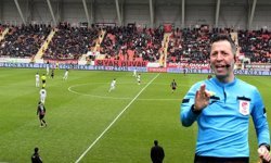 Eyvah o hakem geliyor!