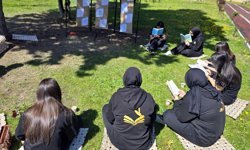 Öğrencilerden kitap  okuma etkinliği