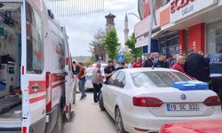 Caddede karşılaştığı husumetlisini bıçakladı