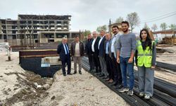 Motosikletçiler Plazası hızla yükseliyor