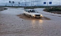 Çorum'da kuvvetli sağanak su baskınlarına sebep oldu