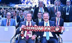 Hisarcıklıoğlu'na Çorum FK atkısı