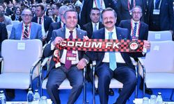 Hisarcıklıoğlu'na Çorum FK atkısı