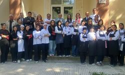 Şeflerden öğrencilere 'Osmanlı saray mutfağı' eğitimi