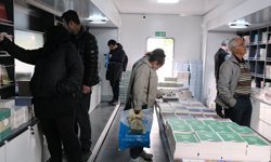 Türk Tarih Kurumunun "mobil kitap satış tırı" Çorum'a geldi